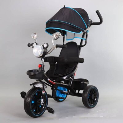 Coche y triciclo para bebé con techo